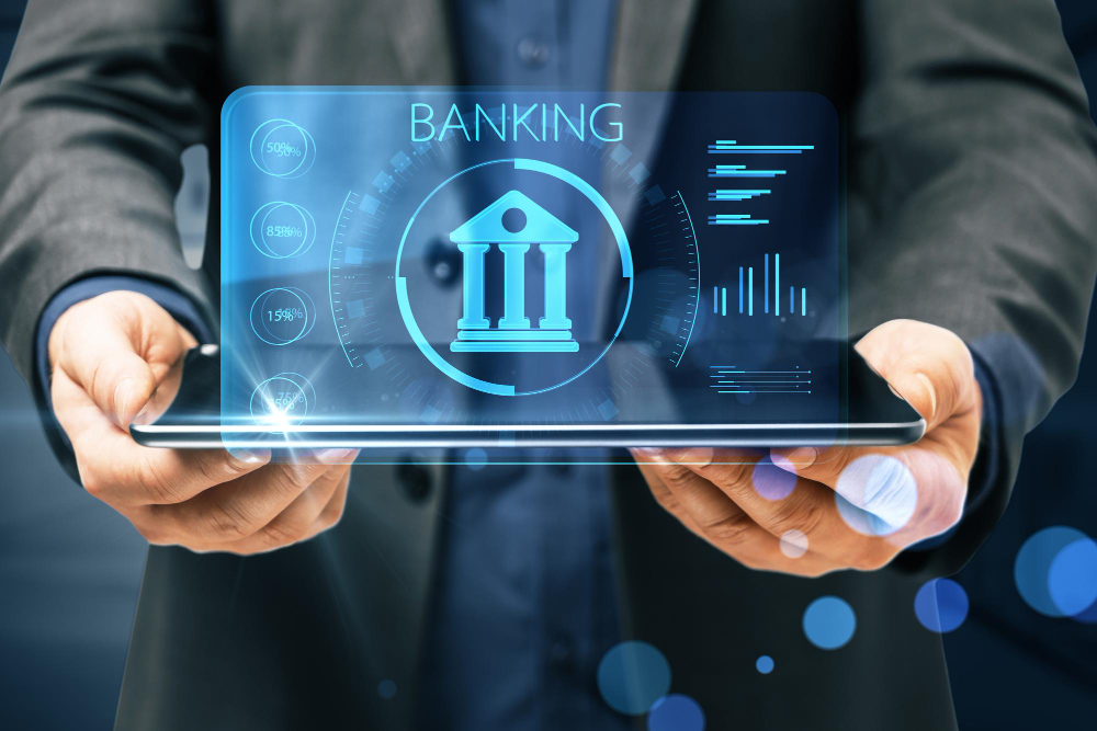 Understanding How Commercial Banking Compares to Other Related Fields